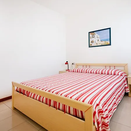 Apartment 1 Bedroom Awesome In